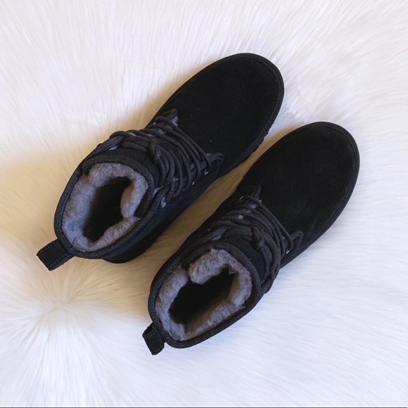 UGG Men’s Harkley Black Lace-Up Ankle Boots - Picture 3 of 8